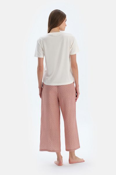Dagi Ecru Crew Neck T-Shirt Woven Pants Pajama Set