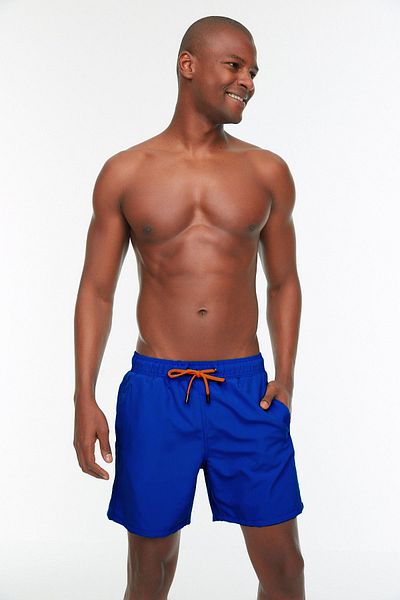 Trendyol Collection Saks Basic Sea Shorts in Standardgröße – TMNSS20DS0023