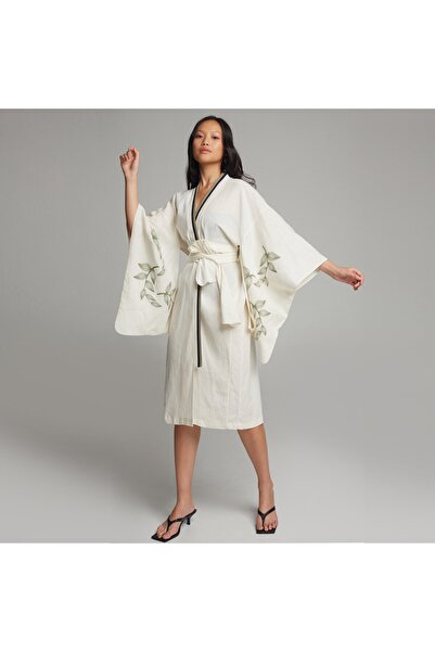 majura Nagasaki Kolları Çiçek Desenli Beyaz Keten Kadın Kimono
