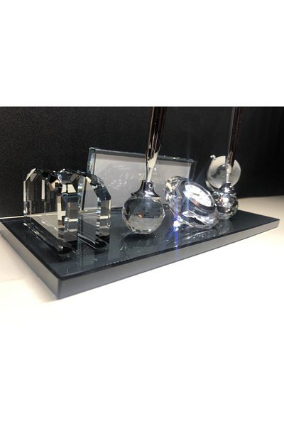 Gündoğan Kristal Desktop Gift Set with Double Pen, World and Clock Figures