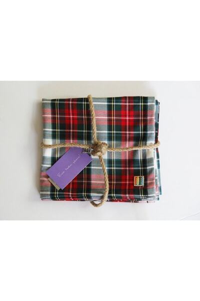 Çizgikare Runner în carouri alb verde (ACOȘTĂ DE SERVICIU)