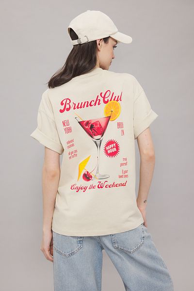 Trendyol Collection Übergroßes/breites gestricktes T-Shirt mit Steindruck auf der Vorderseite und Rückseite TWOSS25TS00123