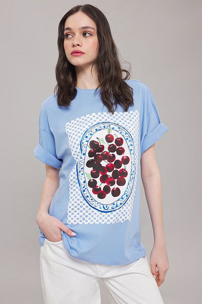 Trendyol Collection Hellblaues, übergroßes bedrucktes Baumwoll-T-Shirt – TWOSS25TS00101