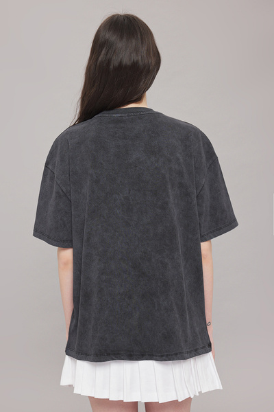 Trendyol Collection Πλεκτό μπλουζάκι με στάμπα ανθρακί Oversize - TWOSS25TS00103