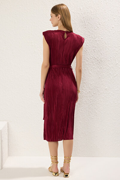 Trendyol Collection Plum Straight Padded Belted Pleated Knitted Dress Twoss24El00131