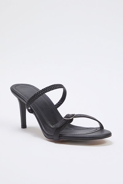 TRENDYOL SHOES Schwarze, detaillierte Damen-Sandalen mit doppeltem Verwendungszweck und dünnem Absatz und Mandelzehe. Damen-Sandalen mit Absatz TAKSS25TO00010