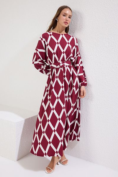 Trendyol Modest Φόρεμα με μπορντό στάμπα με λεπτομέρεια τσαλακωμένο υφαντό φόρεμα TCTSS24EB00233