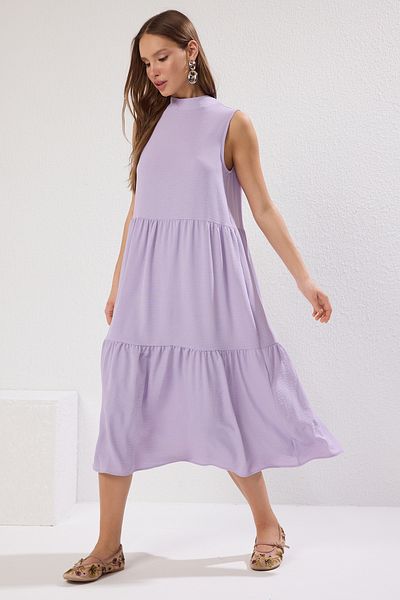 Trendyol Collection Lila Shift/gerade geschnittenes Midi-Gewebekleid mit Stehkragen TWOSS20EL1864