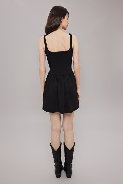 Trendyol Collection Μίνι πλεκτό φόρεμα με μπαλόνι ανθρακί - τετράγωνο γιακά, φούστα, μέση TWOSS25EL00371