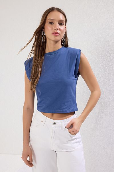 Trendyol Collection Indigo με επένδυση/προσαρμοσμένη στο σώμα Crew Neck Crop ελαστική πλεκτή μπλούζα TWOSS23BZ00251