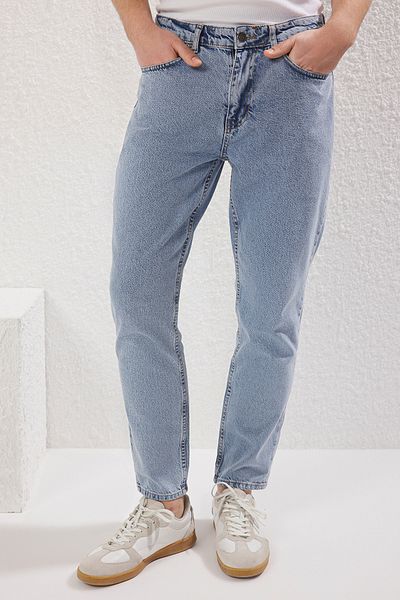 Trendyol Collection Blaue Boyfriend-Jeans mit Relax-Fit – TMNAW21JE0286