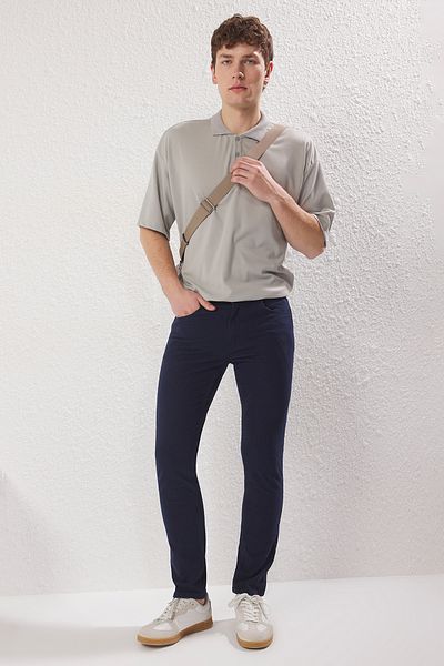 Trendyol Collection Sötétkék Slim Fit Basic 5 zsebes rugalmas gabardin nadrág TMNSS25PL00020