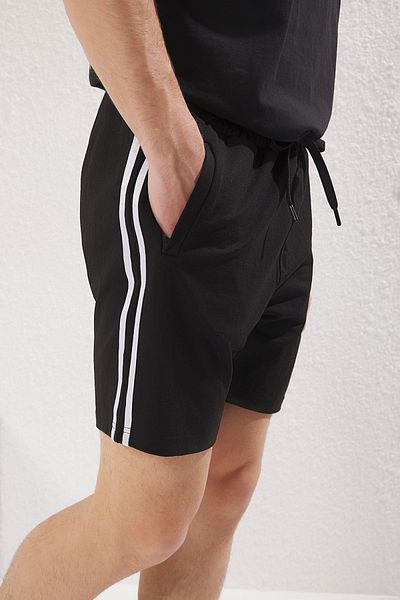 Trendyol Collection Μαύρο κανονικό/κανονικό κομμένο σορτς με φερμουάρ και βερμούδες TMNSS25SR00023
