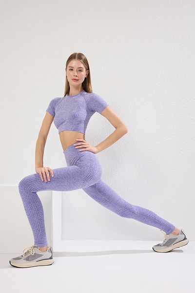 Trendyol Collection Lila nahtlose/nahtlose gestrickte Sport-Leggings in voller Länge TWOSS21TY0024