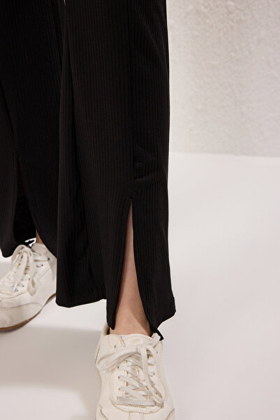 Trendyol Collection Black Straight Slit Detail High Waist Straigth Stretchy Knitted Pants Twoss22Pl0243