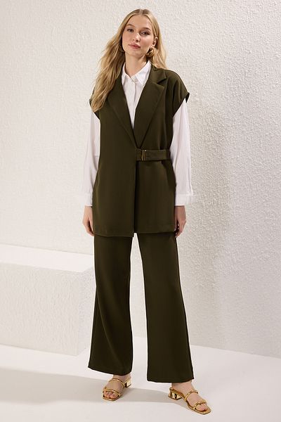 Trendyol Modest Khakifarbene Weste und Hose, gewebtes Oberteil und Unterteil