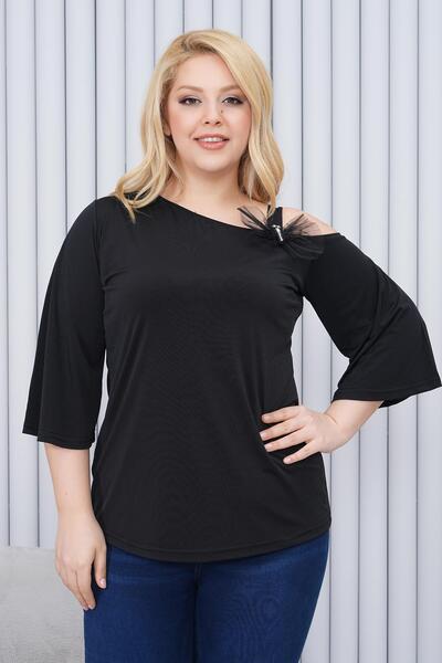 Siyezen Plus Size Off-Shoulder Butterfly Brooch Blouse