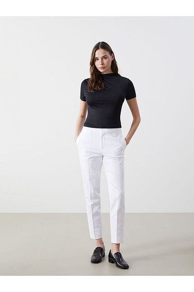 LC Waikiki Γυναικείο μπλουζάκι με γιακά New Season - S54586Z8
