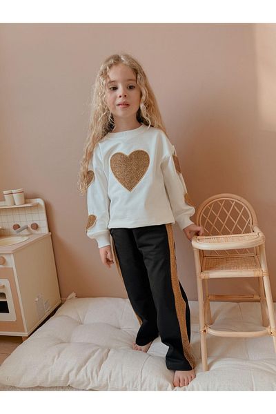 patriko tekstil Girl's Bottom and Top Set with Silvery Heart Detail
