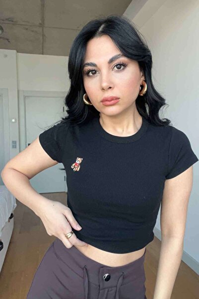 Seda Yalçın Atelier Μαύρο αρκουδάκι κεντημένο Crop