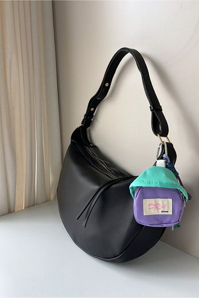 Yuka Atelier Μίνι πορτοφόλι σε σχήμα σακιδίου πλάτης γούρι και μπρελόκ