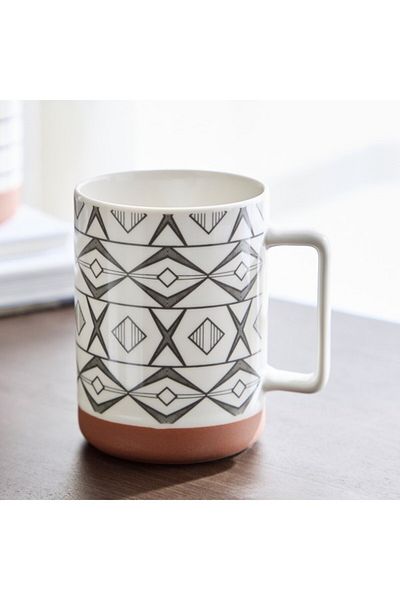 Home Box Trendy Diamond Mug with Base 400 ml