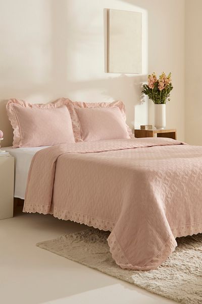 Karaca Home Arya Two-Person Bedspread Set Powder