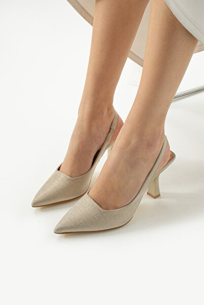 Neva'nın Butiği تمرا حذاء نسائي بكعب عالي وفضي ومقدمة مدببة وظهر مفتوح ونعل م...