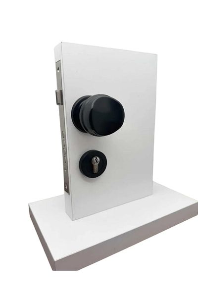 KOLDOOR Hisar Matte Black Yale Steel Door Handle Door Knob and Bottom Badge Set
