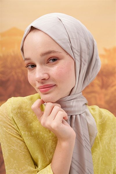 carell Italian Silk Symmetrical Jacquard Silver Shawl