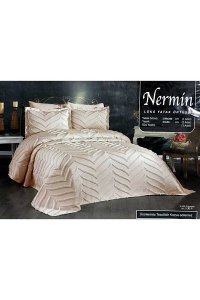 Estima Nermin Double Tasseled Bedspread