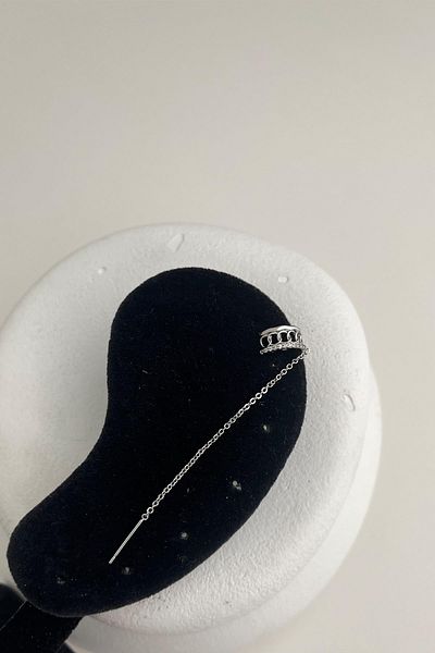 Modex Stone Detailed Chain Cartilage Earrings