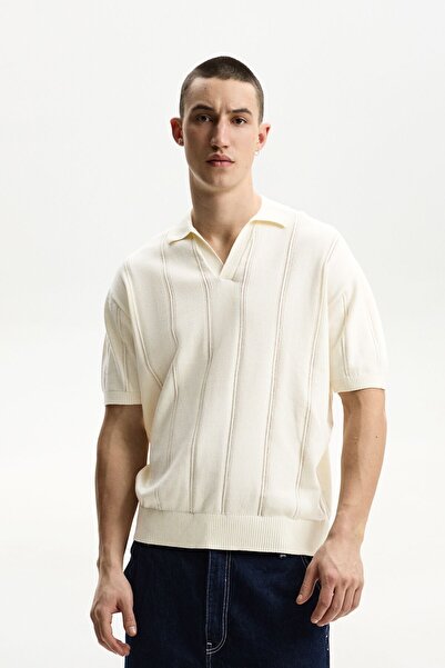 Bershka Textured Short Sleeve Polo Shirt Ramadan