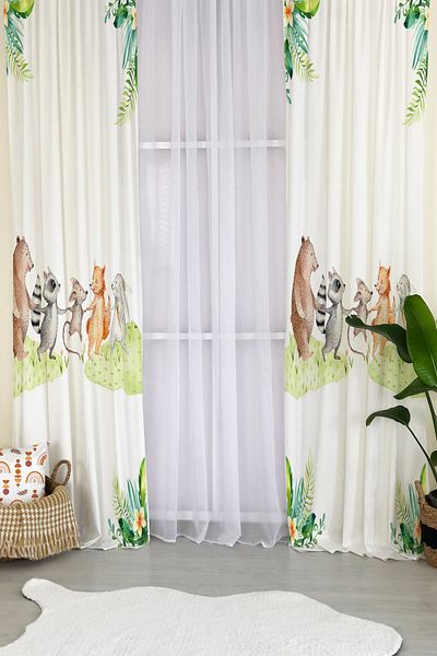 Lolla Cute Friends White Background Curtain 65