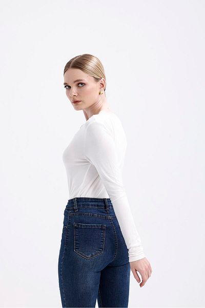Miss Murem Lace Detail V-Neck Long Sleeve Blouse - Ekru