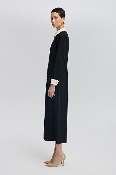 Touché Privé Zlaté krepové šaty s knoflíky