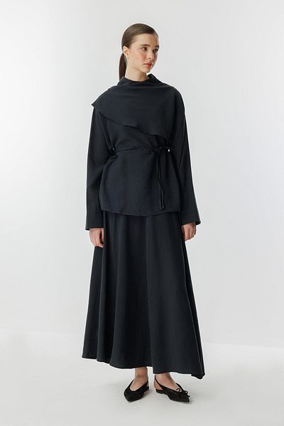 Hooopstore Black Skirt Suit with Cape Detail