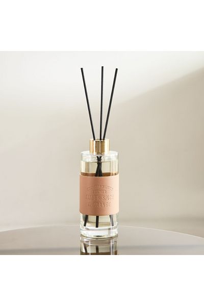 Home Box Abbey Old World Amber Spice and Orange Reed Diffuser 180 ml