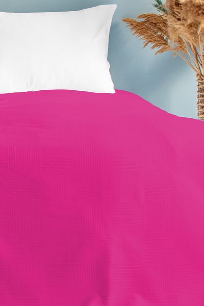INTER Z Double Fuchsia Checkerboard Patterned Pique. Checkered Hotel Pique 200 X 230