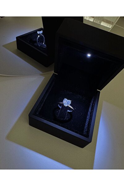 su jewelry collective shine Işıklı Kutuda Kalp Tektaş Yüzük S925 Gümüş
