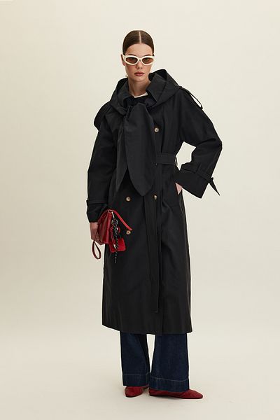 Manuka Schwarzer Tokyo-Trenchcoat mit Kapuze