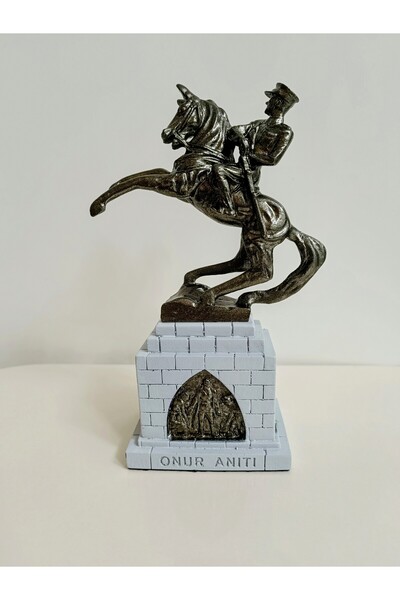 HİTAY MAKET Onur Anıtı Heykeli (ATA SAMSUN HEYKELİ)