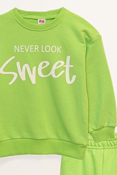 Waka Waka Μπροστινή στάμπα με λαιμόκοψη ποδηλάτου ελαστικά πόδια για κορίτσια