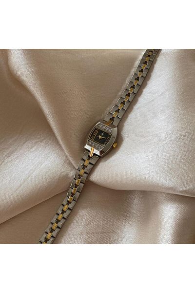 Q&Q Superior Stainless Steel Special Design Cord Small Vintage Women Wrist Watch