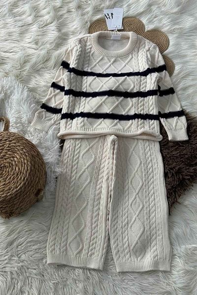 wakawakakidsstore Set fete tricotate cu model dungi