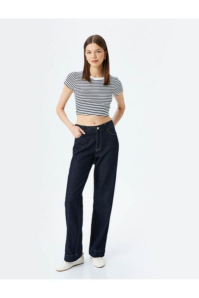 Koton Crop Crew Neck Short Sleeve Slim Fit T-Shirt