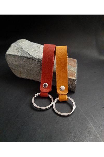 BSN Store 2 Pieces Black and Dark Red Leather Keychain Tan