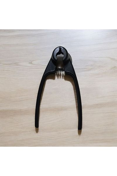 KANİNCHEN Cast Nut Cracker Small Durable Hazelnut Cracker