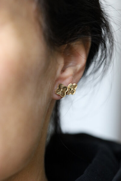 Yenigün Kuyumculuk 14 Ayar Altın Işıltılı Pimli Yonca Detaylı Küpe