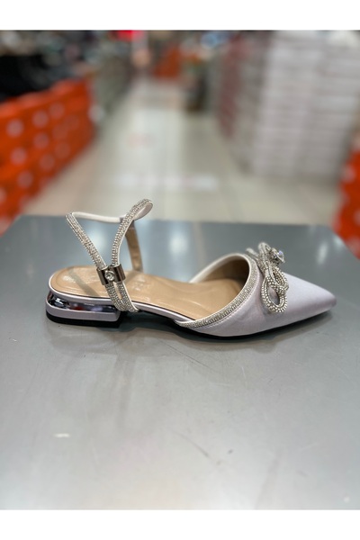 Hacıoğlu Ayakkabı Κομψές γυναικείες μπαλαρίνες Rosmarin με σατέν φιόγκο και πέτρες